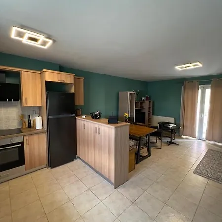 Central Smart Maisonette شقة أرغوستولي
