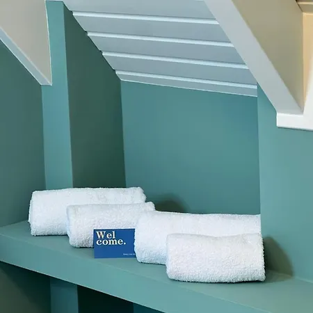 Central Smart Maisonette *